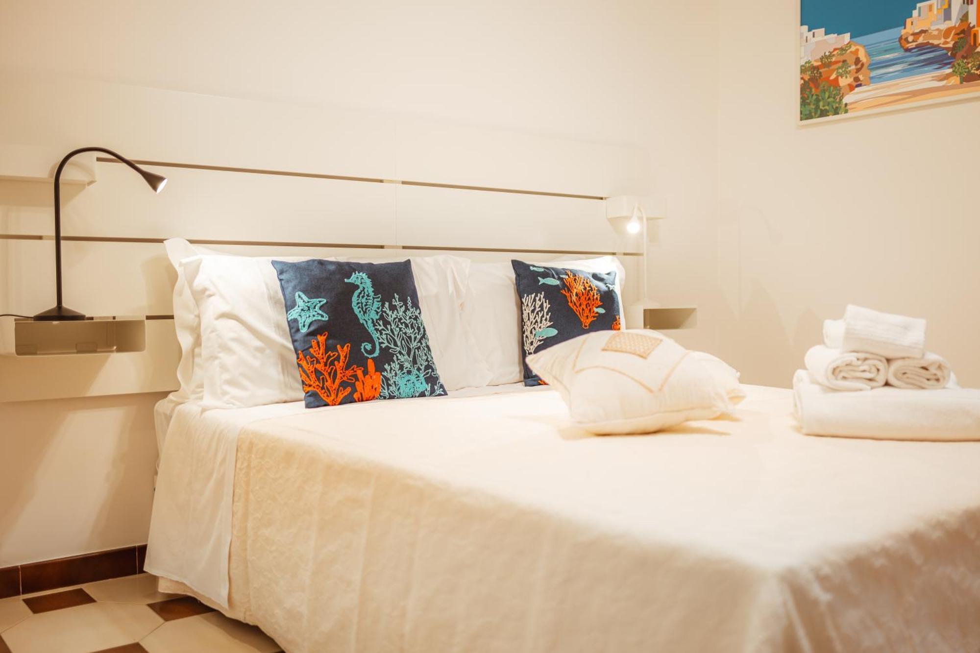 La Casa Di Vittoria Apartment Sea View - Housea Полиняно а Маре Екстериор снимка